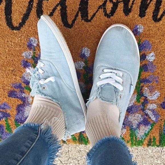 Lola Frayed Slip On Sneakers - Picture 2 of 4